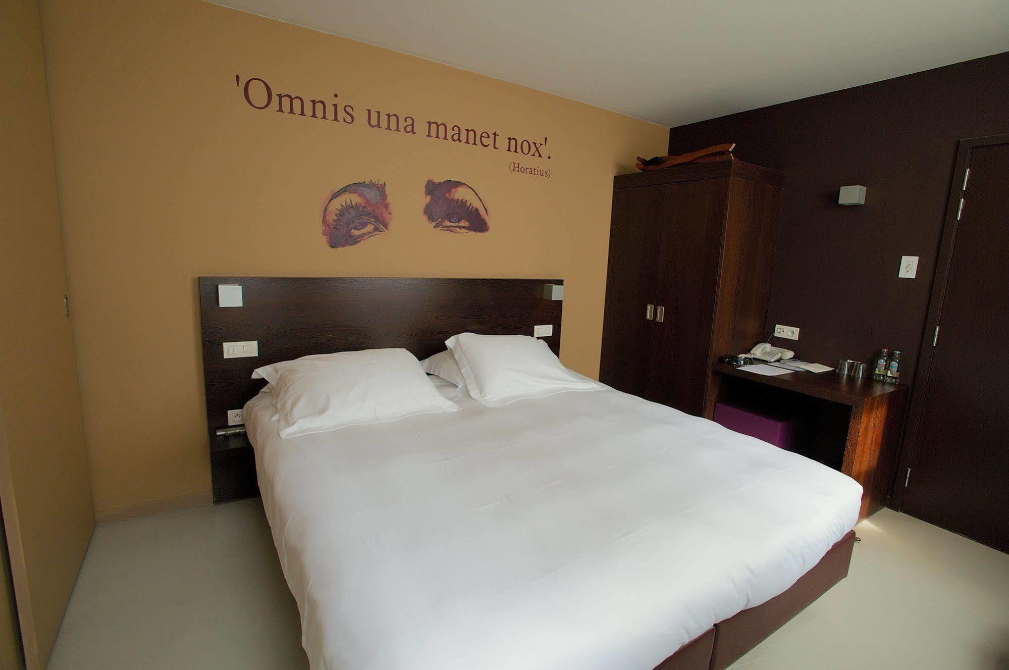 Hotel Matelote แอนต์เวิร์ป ภายนอก รูปภาพ